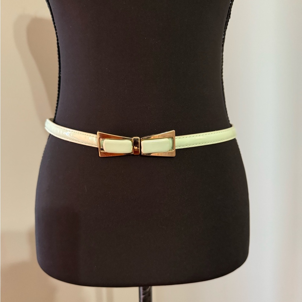 Elegant Cream Bow Belt